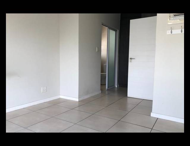 1 BEDROOM APARTMENT FOR SALE IN MODDERFONTEIN